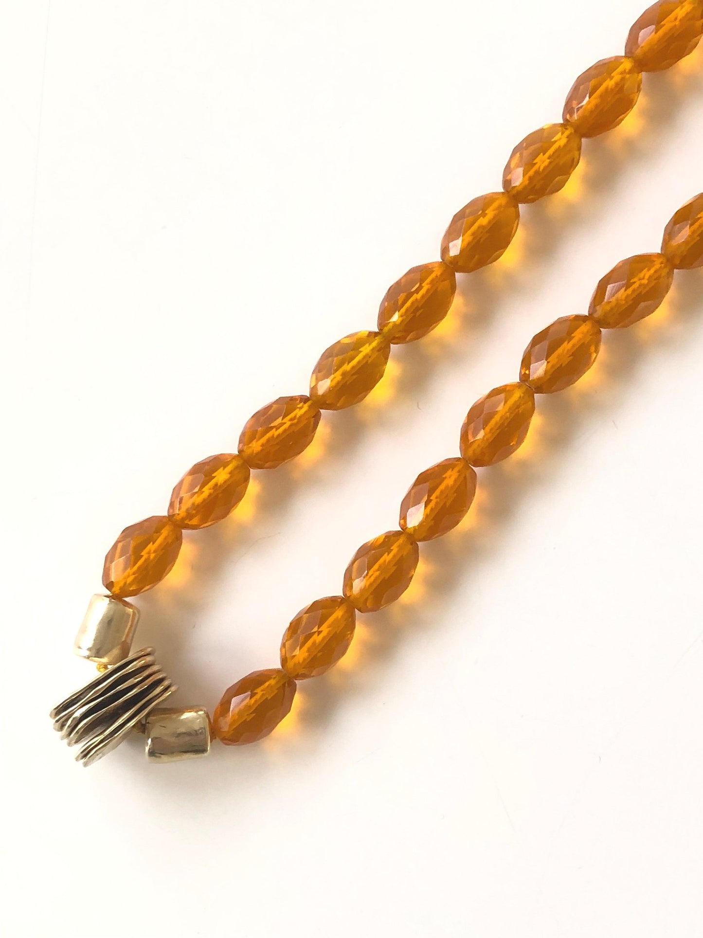 COLLANA -ORANGE EGG FACETED CRYSTALS+BRASS BEADS